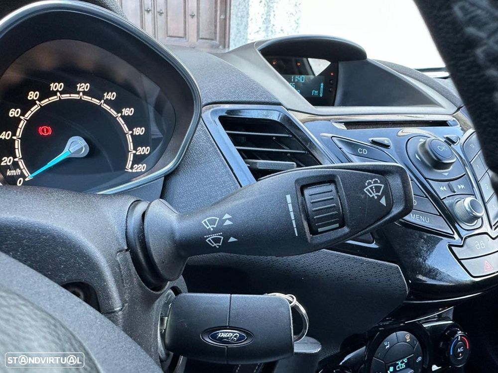 Ford Fiesta 1.0 T EcoBoost Titanium - 19