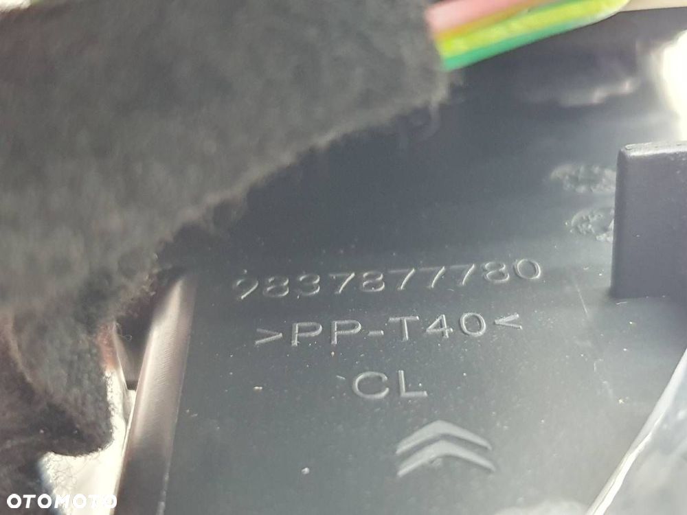 KRATKA NAWIEWU ŚRODKOWA CHROM AWARYJNE CITROEN C5 X 9837877780 - 10