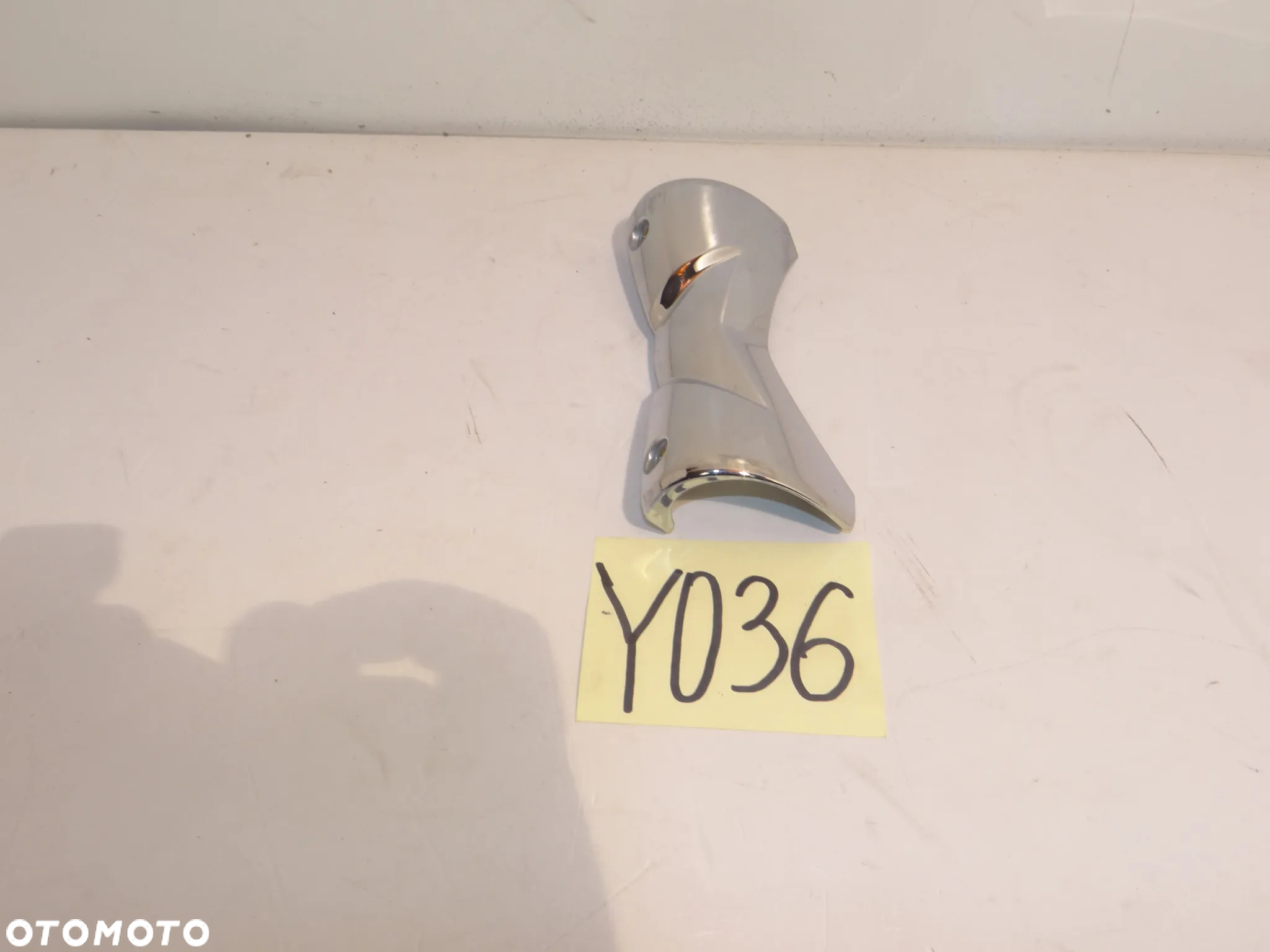 YAMAHA XVS 950 OSŁONA LISTWA KIERUNKOWSKAZÓW  TYŁ  Y036 - 5