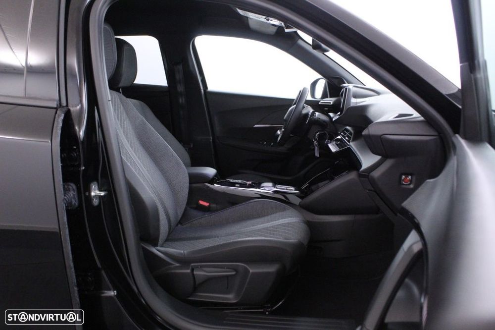 Peugeot 2008 1.2 Hybrid Allure e-DCS6 - 14