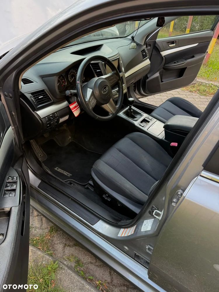 Subaru Legacy - 7