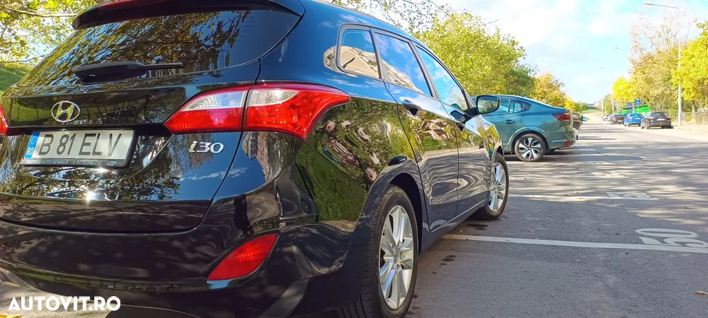 Hyundai i30 1.6 CRDI Highway - 2