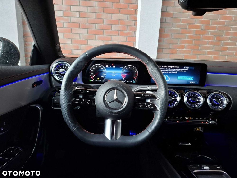 Mercedes-Benz CLA - 17