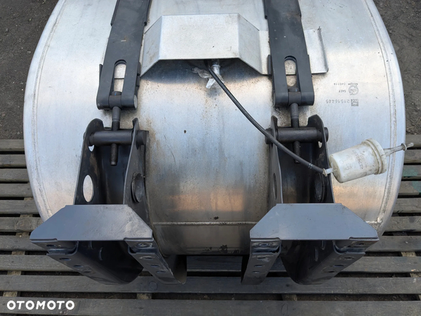 ZBIORNIK PALIWA RENAULT GAMA T 330 L 80CM Z ŁAPAMI