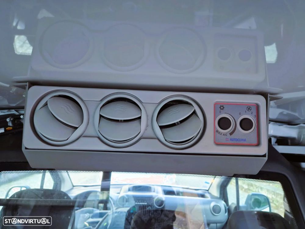 Peugeot Partner - 11