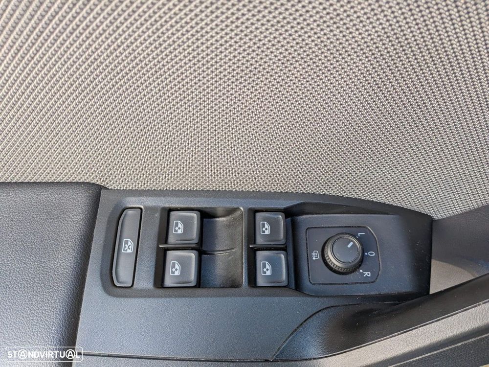 SEAT Leon ST 2.0 TDI Style — fotografia 26