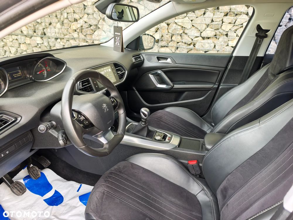 Peugeot 308 BlueHDi 120 Stop & Start Allure - 19