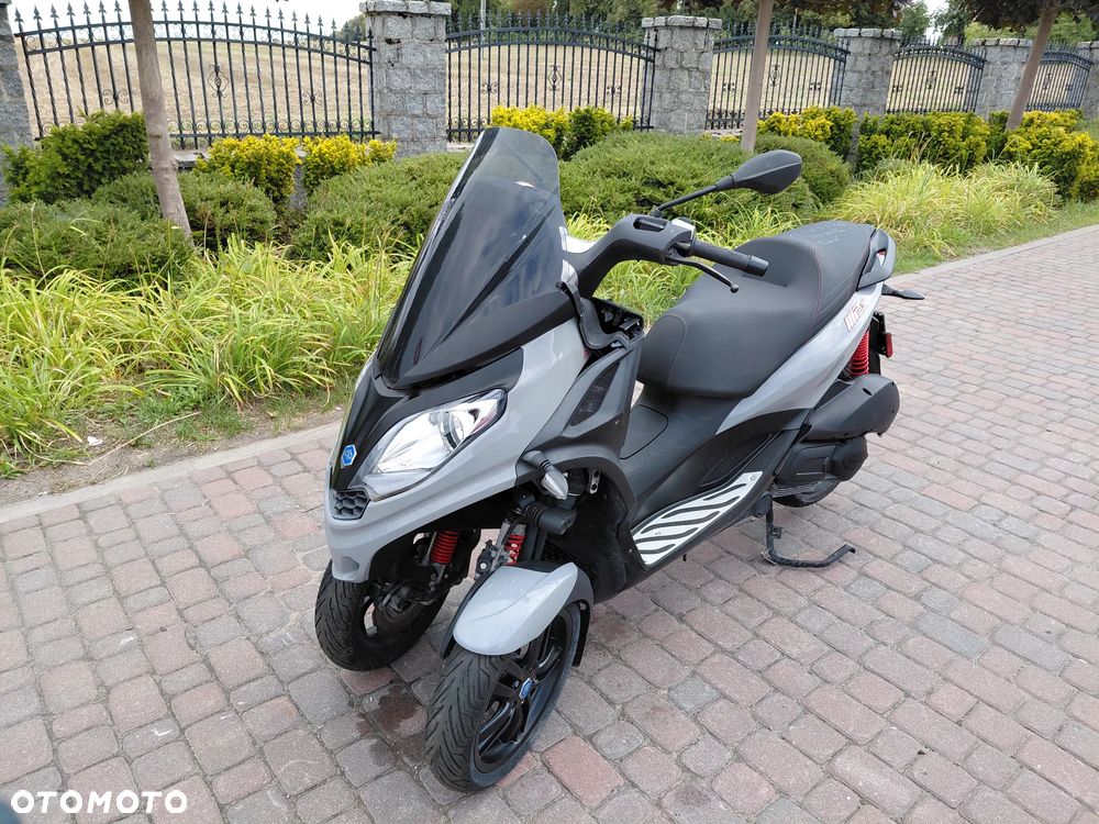 Piaggio MP-3 - 1