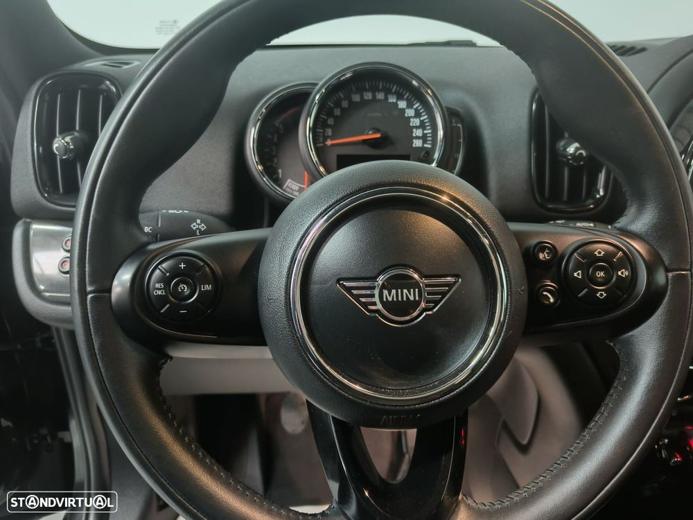 MINI Countryman One D 4Business - 18