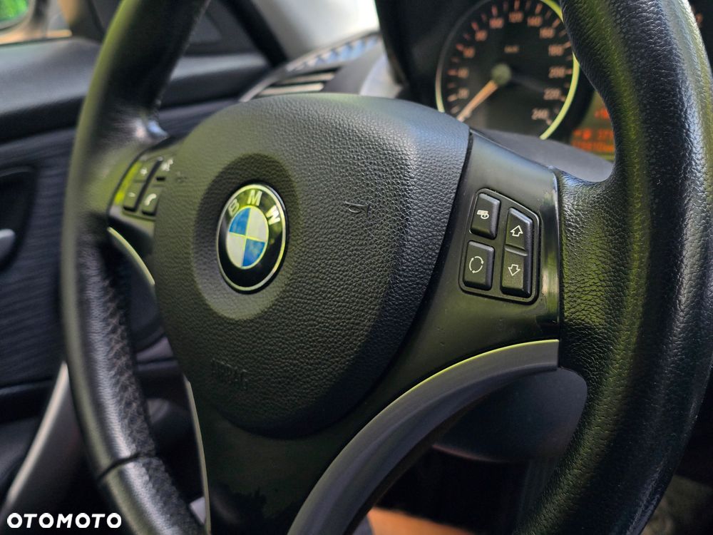 BMW Seria 1 118d - 25