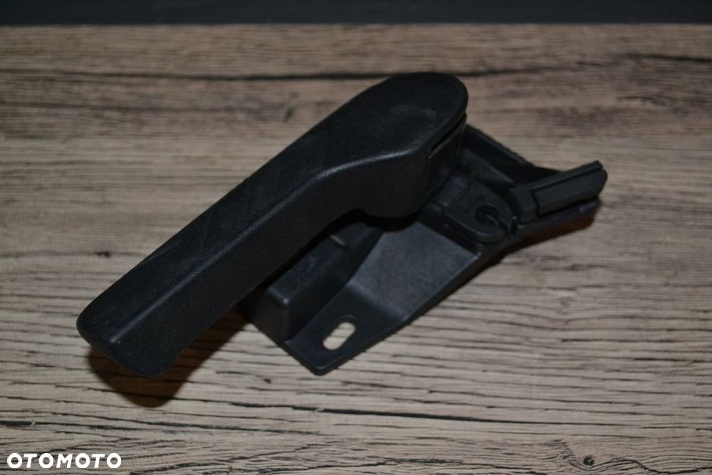 VW CADDY RĄCZKA OTWIERANIA MASKI POKRYWY SILNIKA - 2