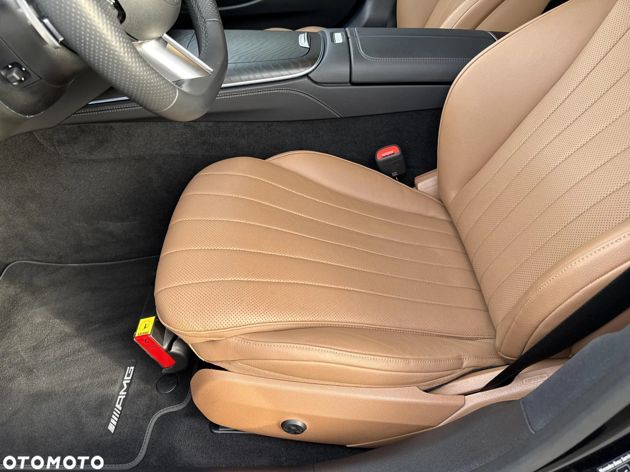 Mercedes-Benz Klasa E 220 d 4Matic 9G-TRONIC - 13