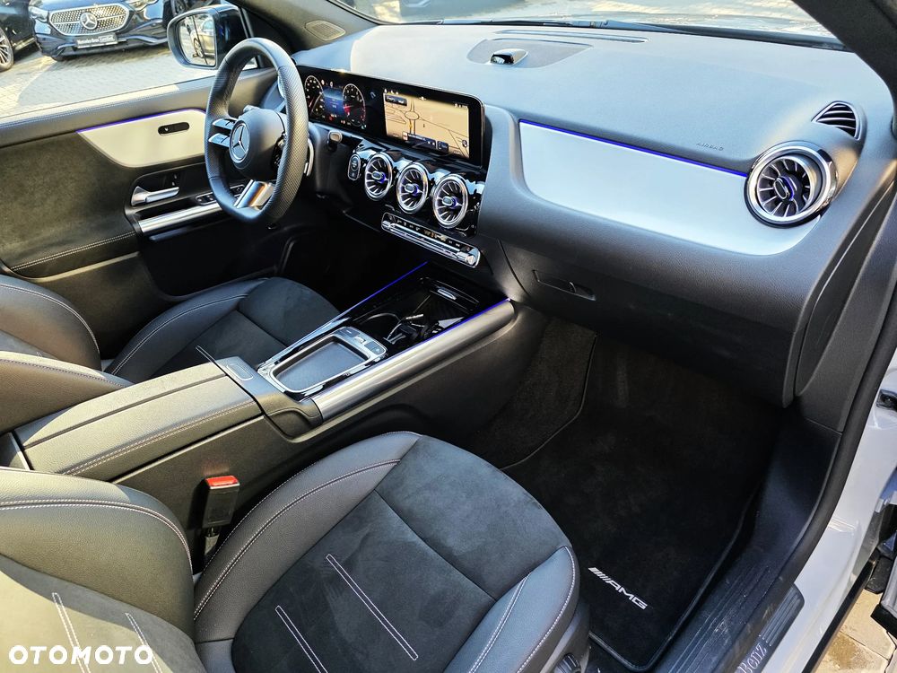 Mercedes-Benz GLA 200 AMG Line - 21