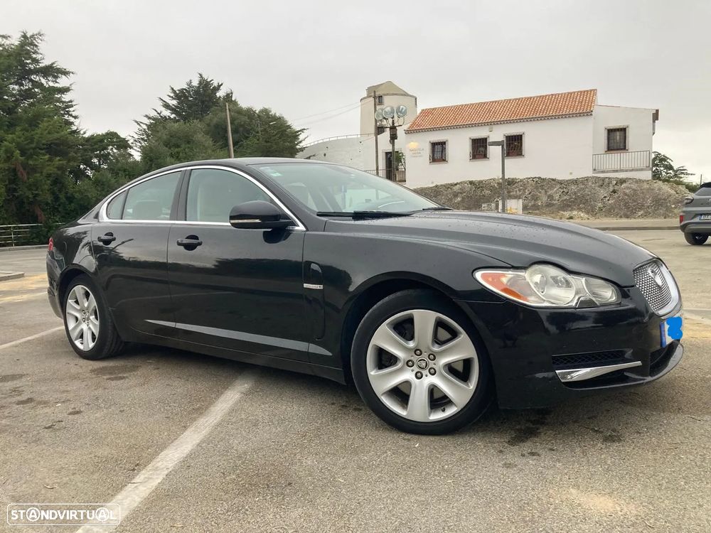 Jaguar XF 3.0 D V6 S Luxury - 4