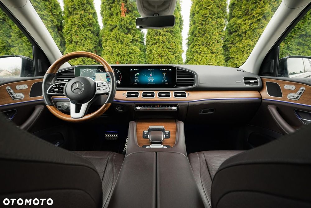 Mercedes-Benz GLS - 10