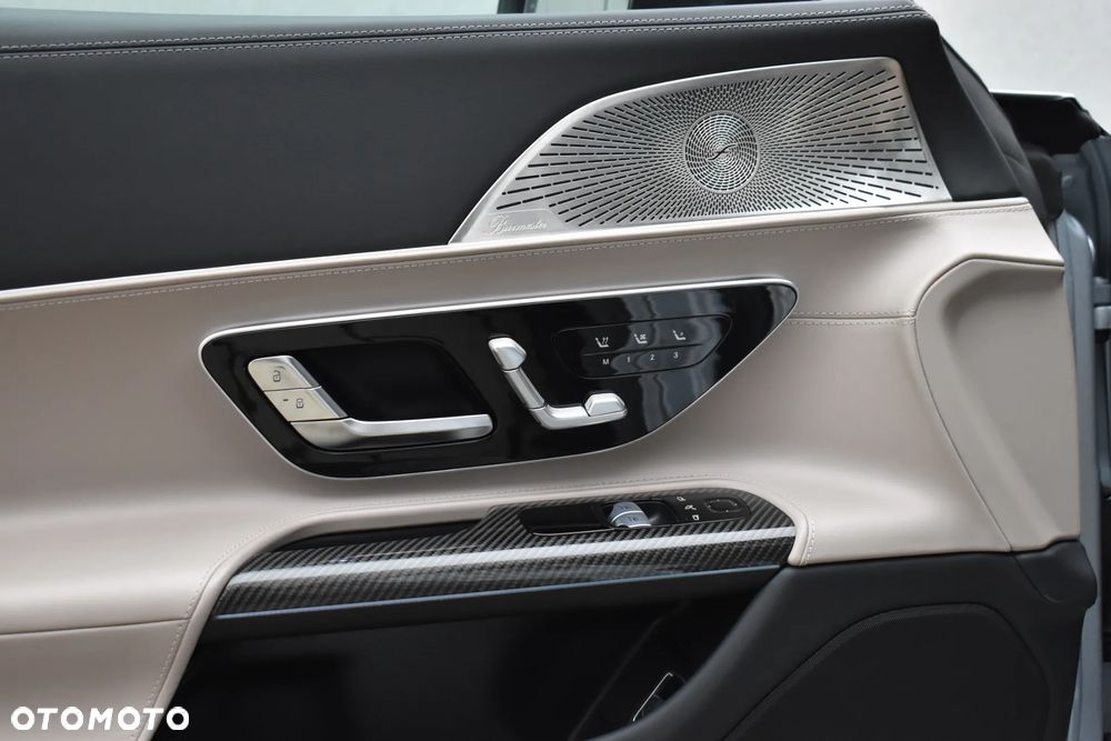 Mercedes-Benz AMG GT - 16