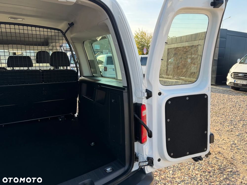 Volkswagen Caddy - 11