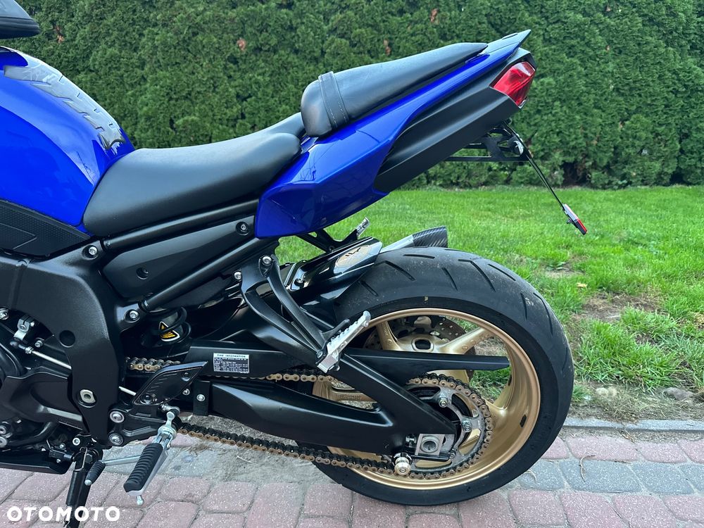 Yamaha FZ8 - 24