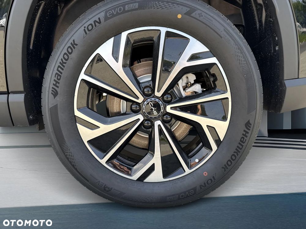 BYD Sealion 5 - 19