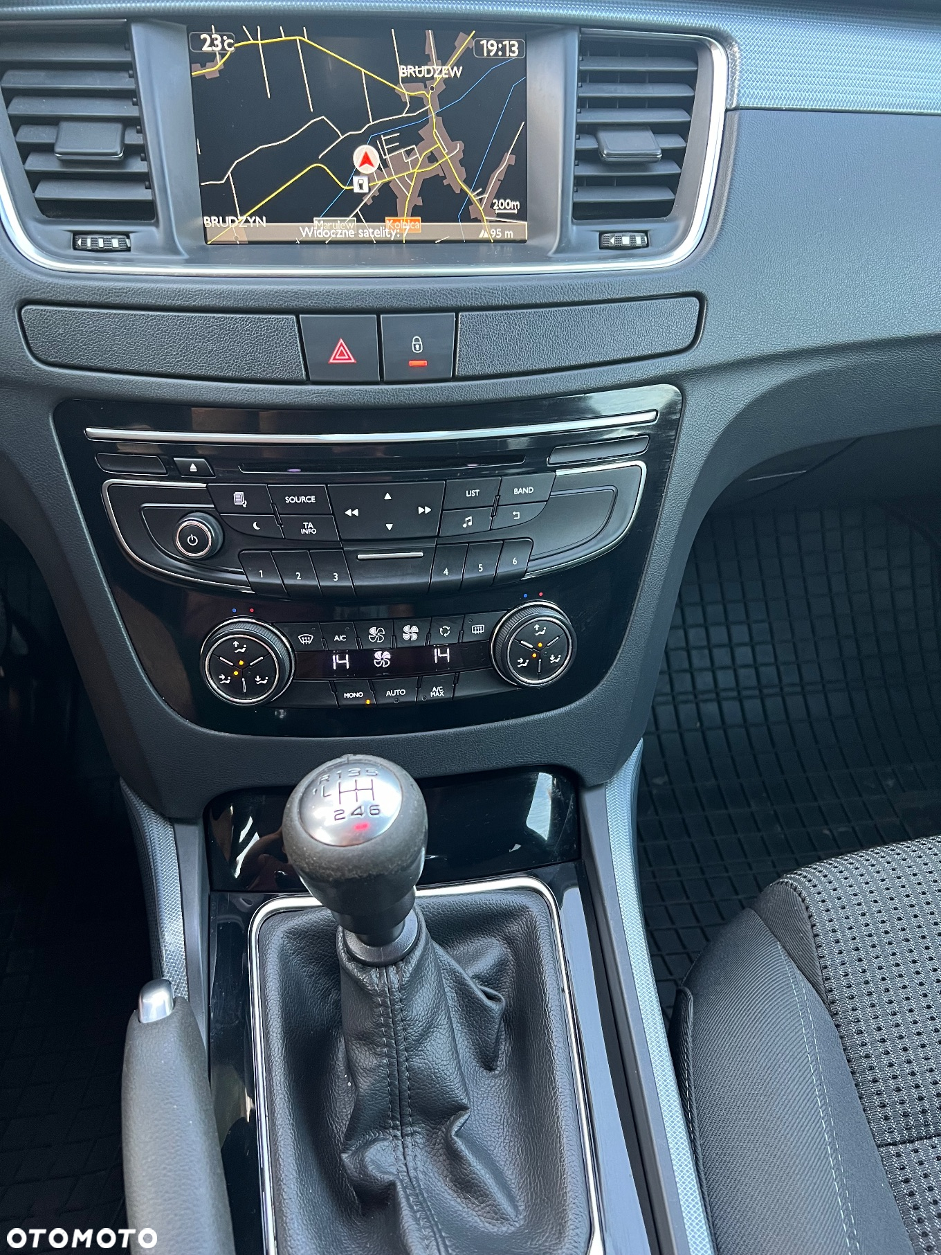 Peugeot 508 SW e-HDi 115 Stop&Start Access - 12
