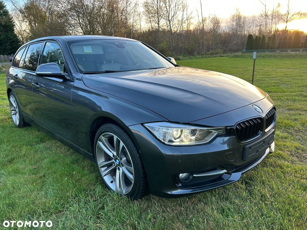 BMW Seria 3 330d Touring Sport Line - 11