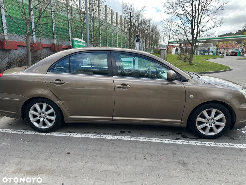 Toyota Avensis 2.0 VVT-i Sol - 6
