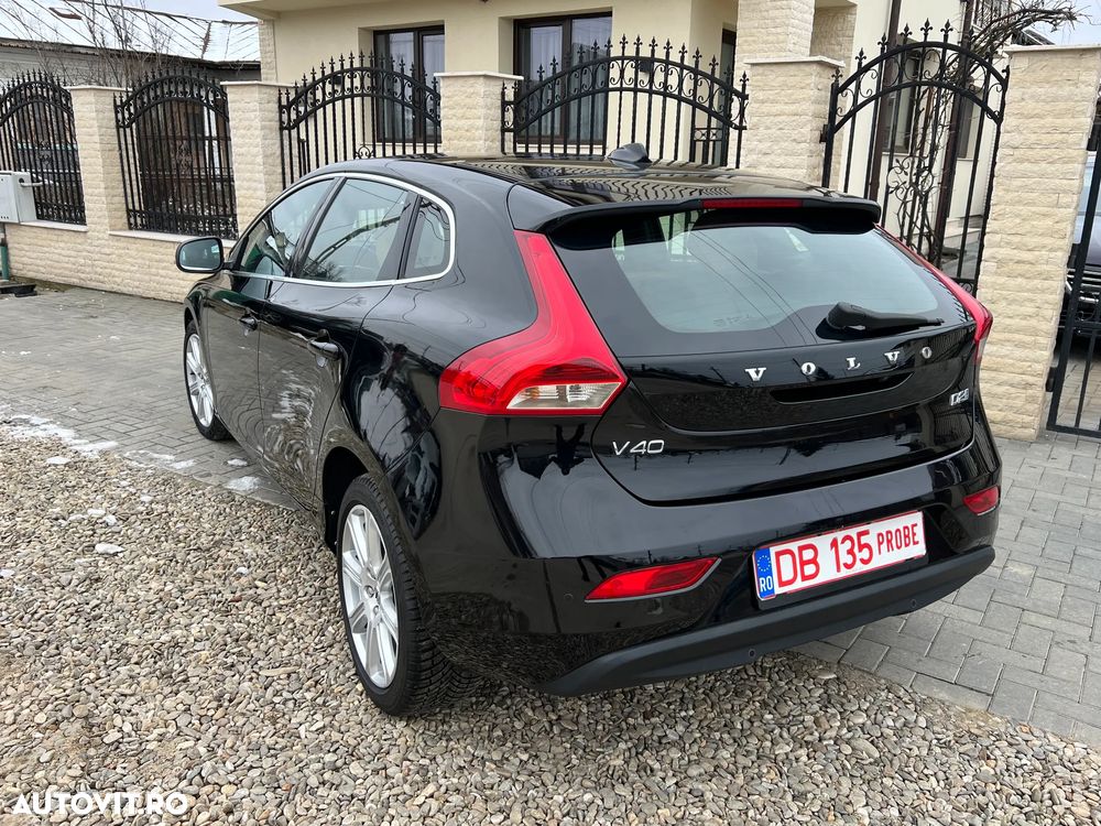 Volvo V40 D2 Inscription - 28