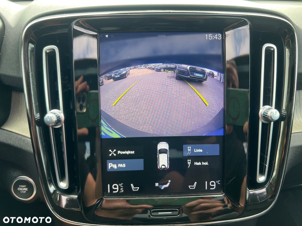 Volvo XC 40 D3 AWD Momentum Pro - 35