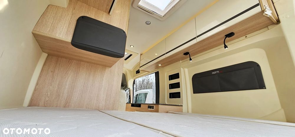 Giottiline GIOTTIVAN 60FT RAPIDO gr. SALON PL Ford Transit SKRZYNIA AUTOMATYCZNA RADIO 2DIN TRUMA DIESEL 4 OSOBOWY - 5