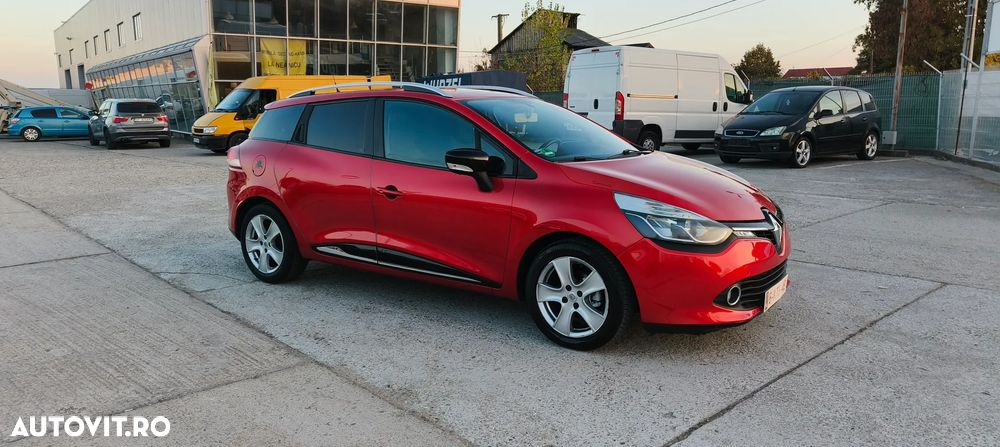 Renault Clio - 9