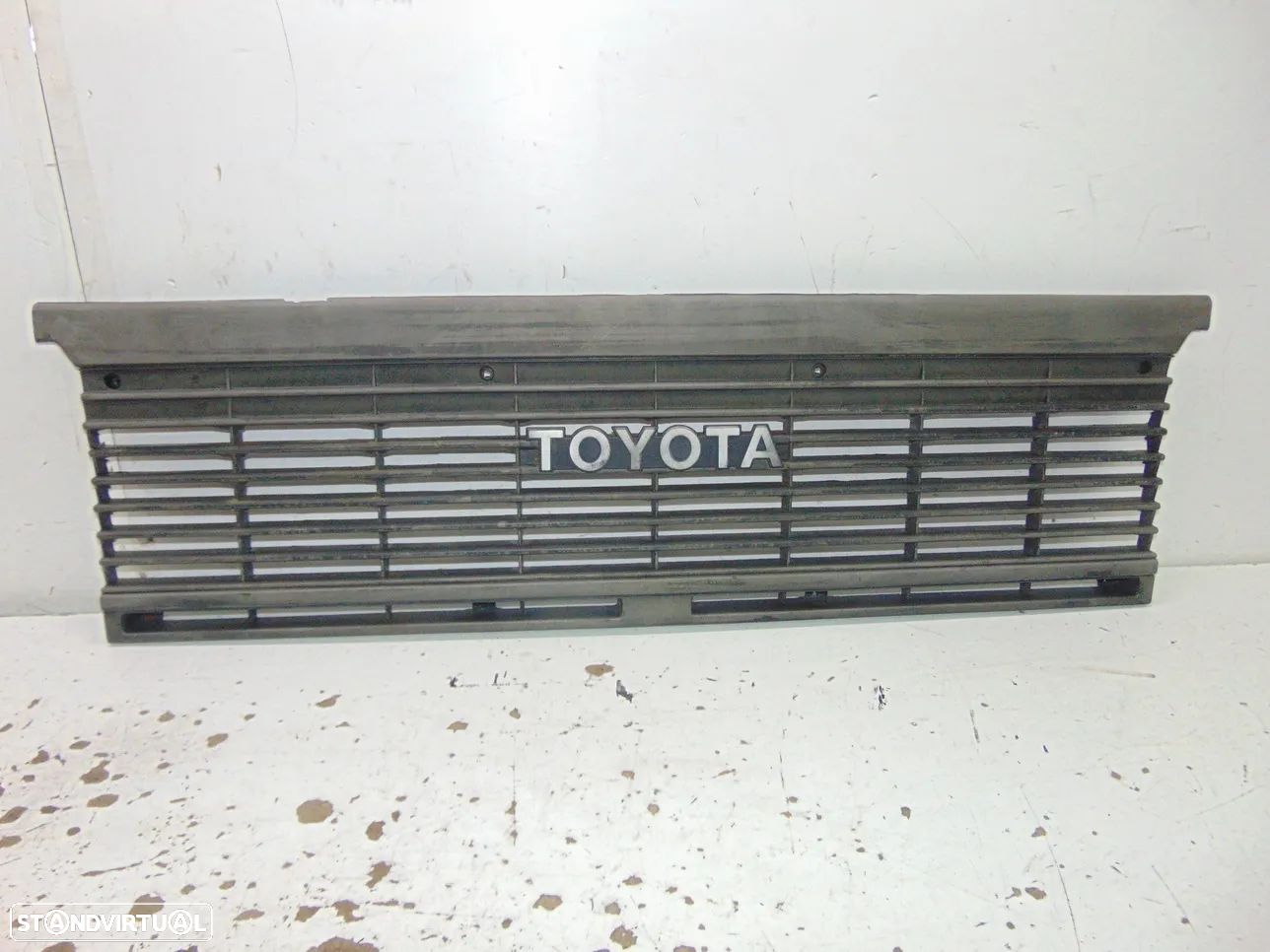 Toyota hiace lh50/51 grelha - 1