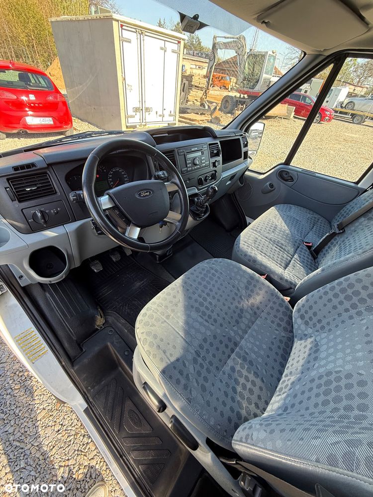 Ford Transit - 9