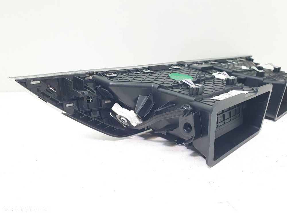 KRATKA NAWIEWU ŚRODKOWA CHROM AWARYJNE CITROEN C5 X 9837877780 - 7