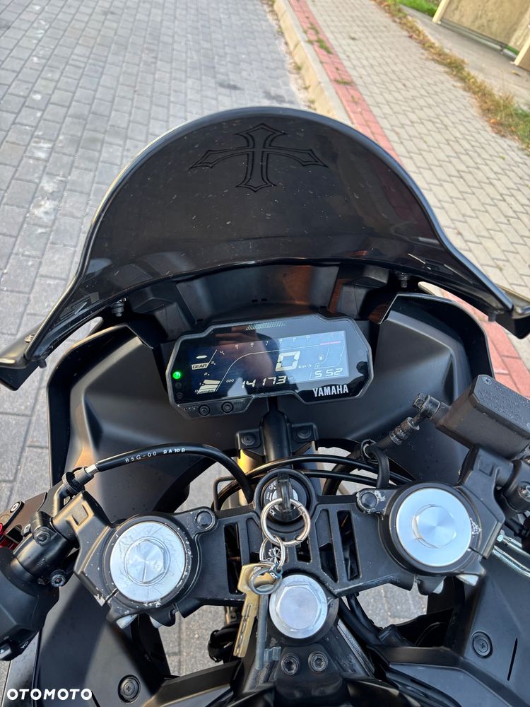Yamaha YZF - 10