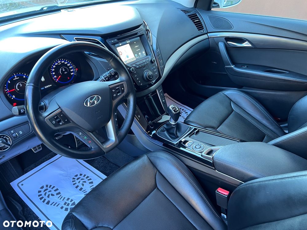 Hyundai i40 Kombi blue 1.7 CRDi Premium - 25