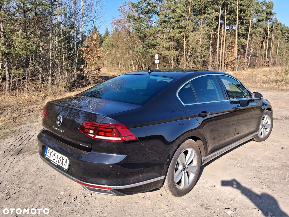 Volkswagen Passat - 4