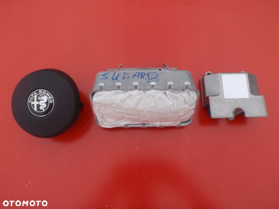 ALFA ROMEO GIULIA AIRBAG PODUSZKI PASY PAS DESKA - 3