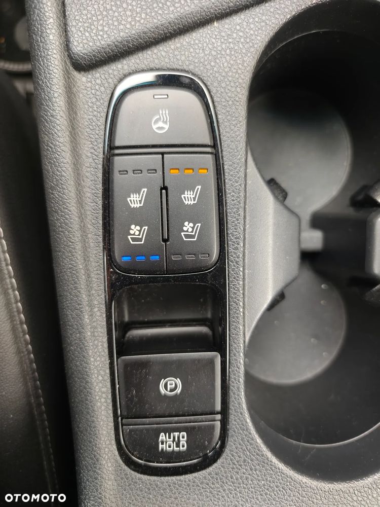 Kia Niro 1.6 GDI Plug-In Hybrid Business Line - 33