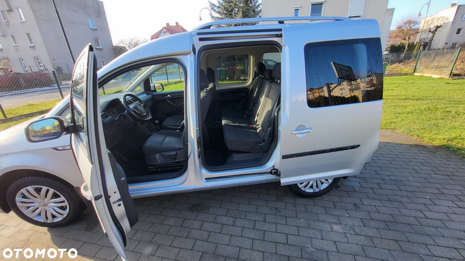 Volkswagen Caddy - 9