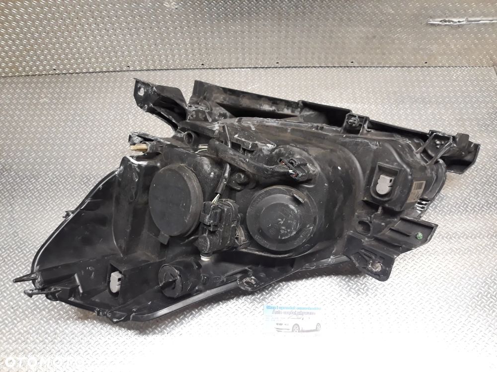 LAMPA PRAWY PRZÓD RENAULT CLIO III 2005-2009  VALEO 8200244897 - 5