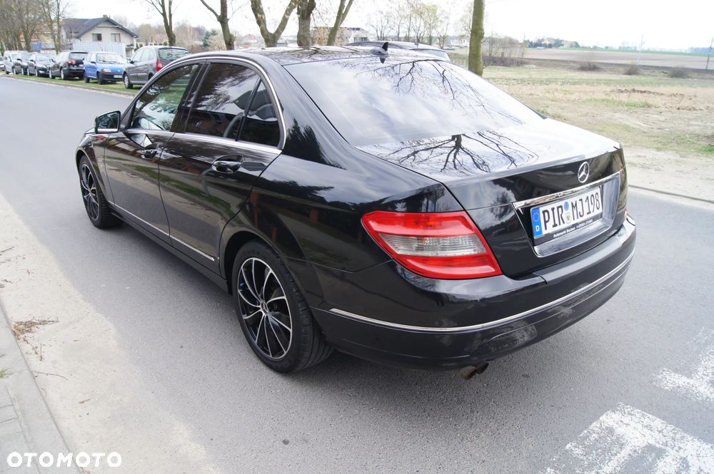 Mercedes-Benz Klasa C 180 Kompressor BlueEFFICIENCY Avantgarde - 5