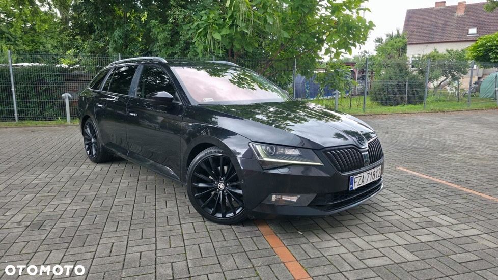 Skoda Superb 2.0 TDI Sportline DSG - 1