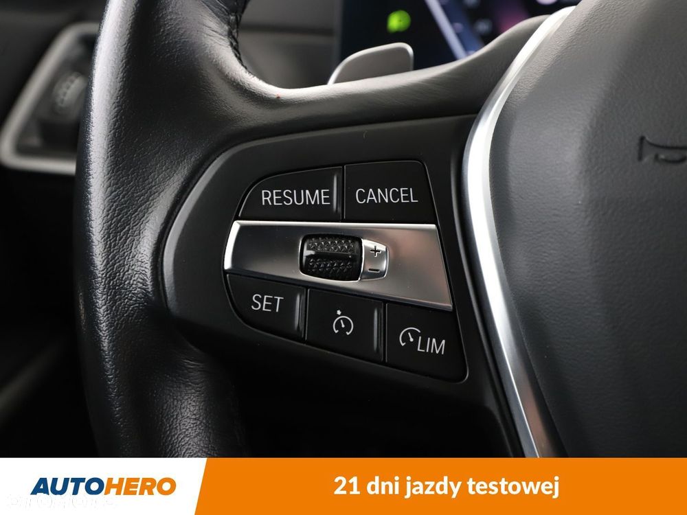 BMW Seria 3 318d - 30