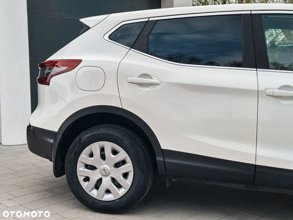 Nissan Qashqai 1.5 dCi Visia - 14