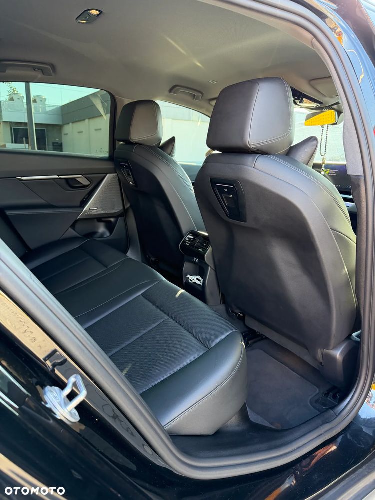 BMW Seria 5 520d mHEV - 13