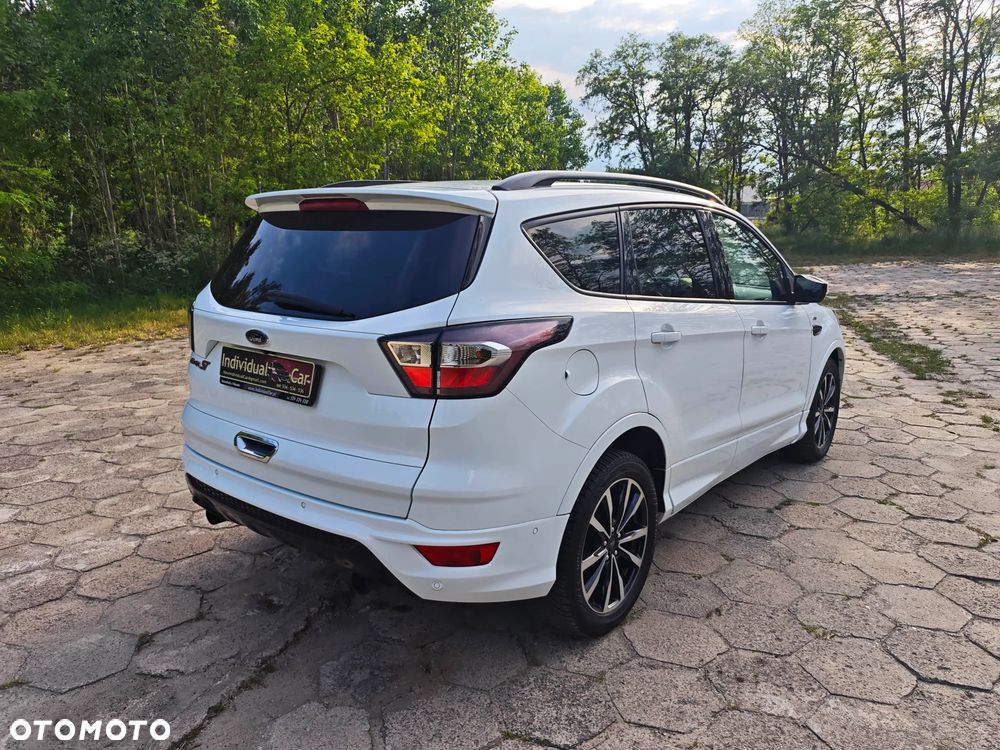 Ford Kuga - 16