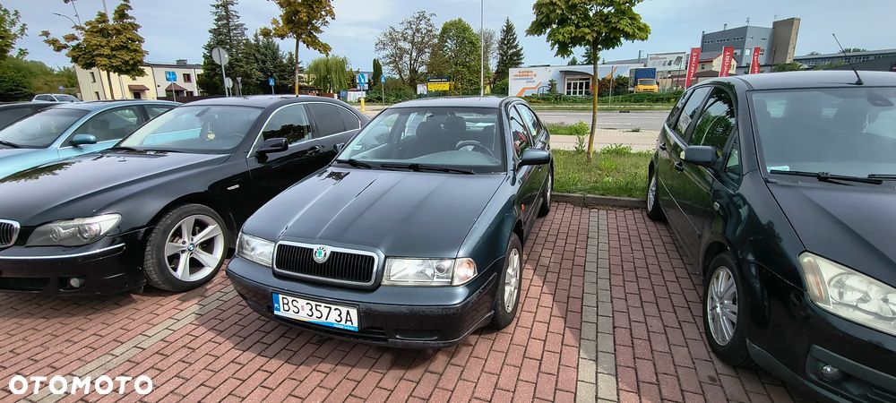 Skoda Octavia 1.6 GLX - 2