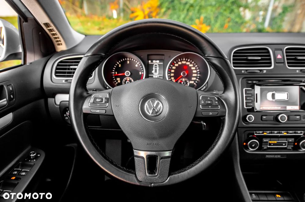 Volkswagen Golf 2.0 TDI DPF Highline - 22