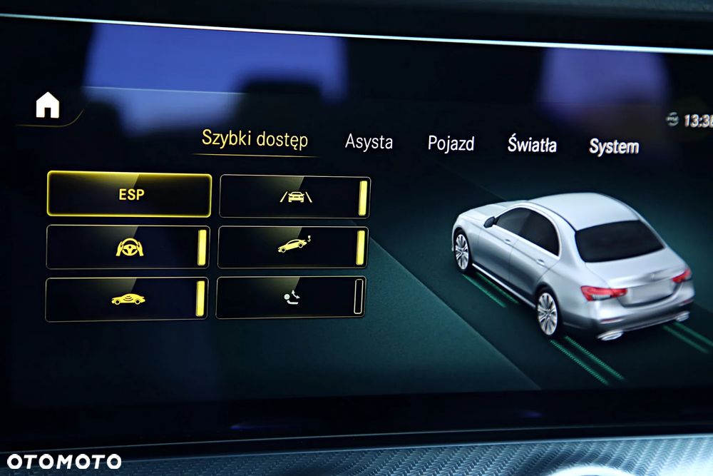 Mercedes-Benz Klasa E 220 d 4-Matic Avantgarde - 34