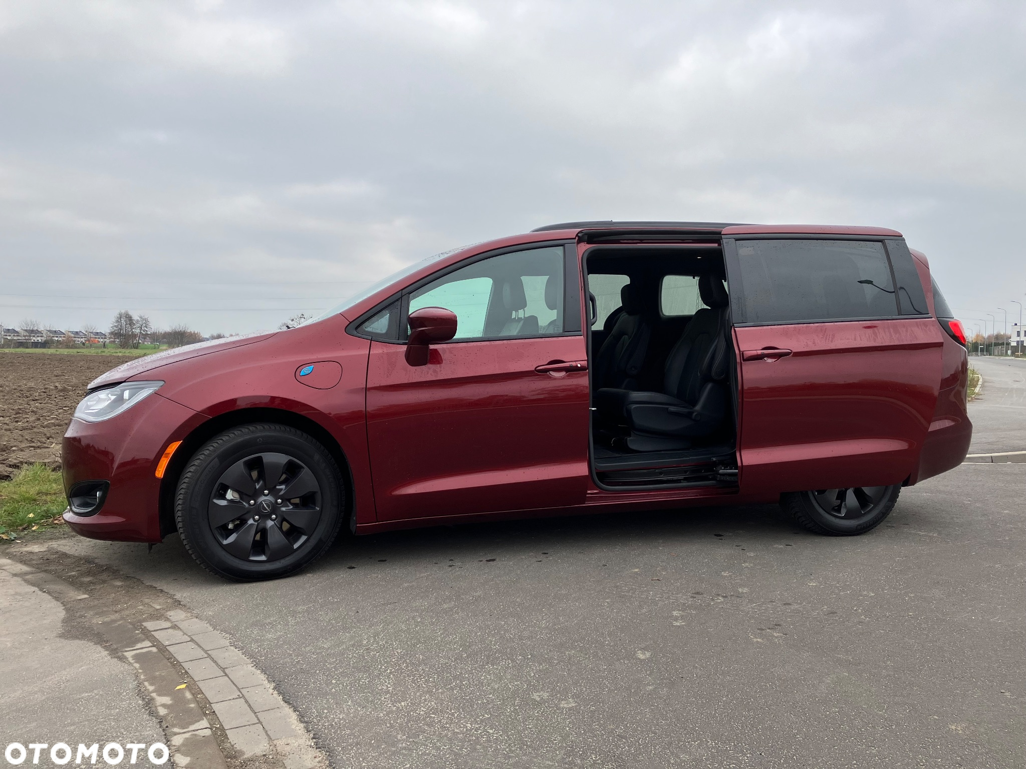 Chrysler Pacifica - 6